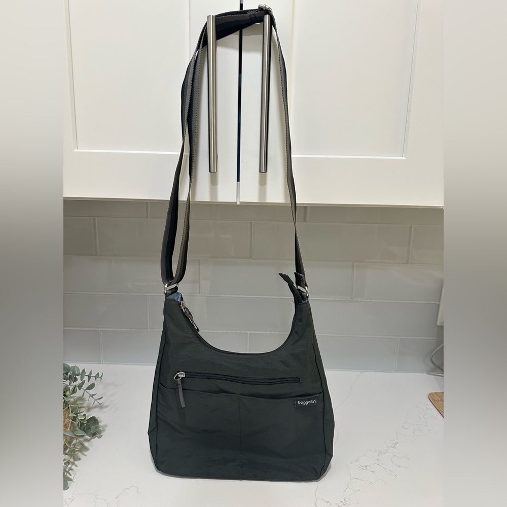 Baggallini Womens Black Nylon Adjustable Stripe Strap Hobo Travel Crossbody bag - Picture 2 of 12